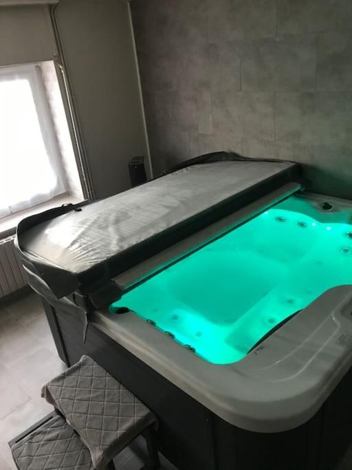 Maison Avec Jacuzzi Privatif Cambrai Exteriér fotografie